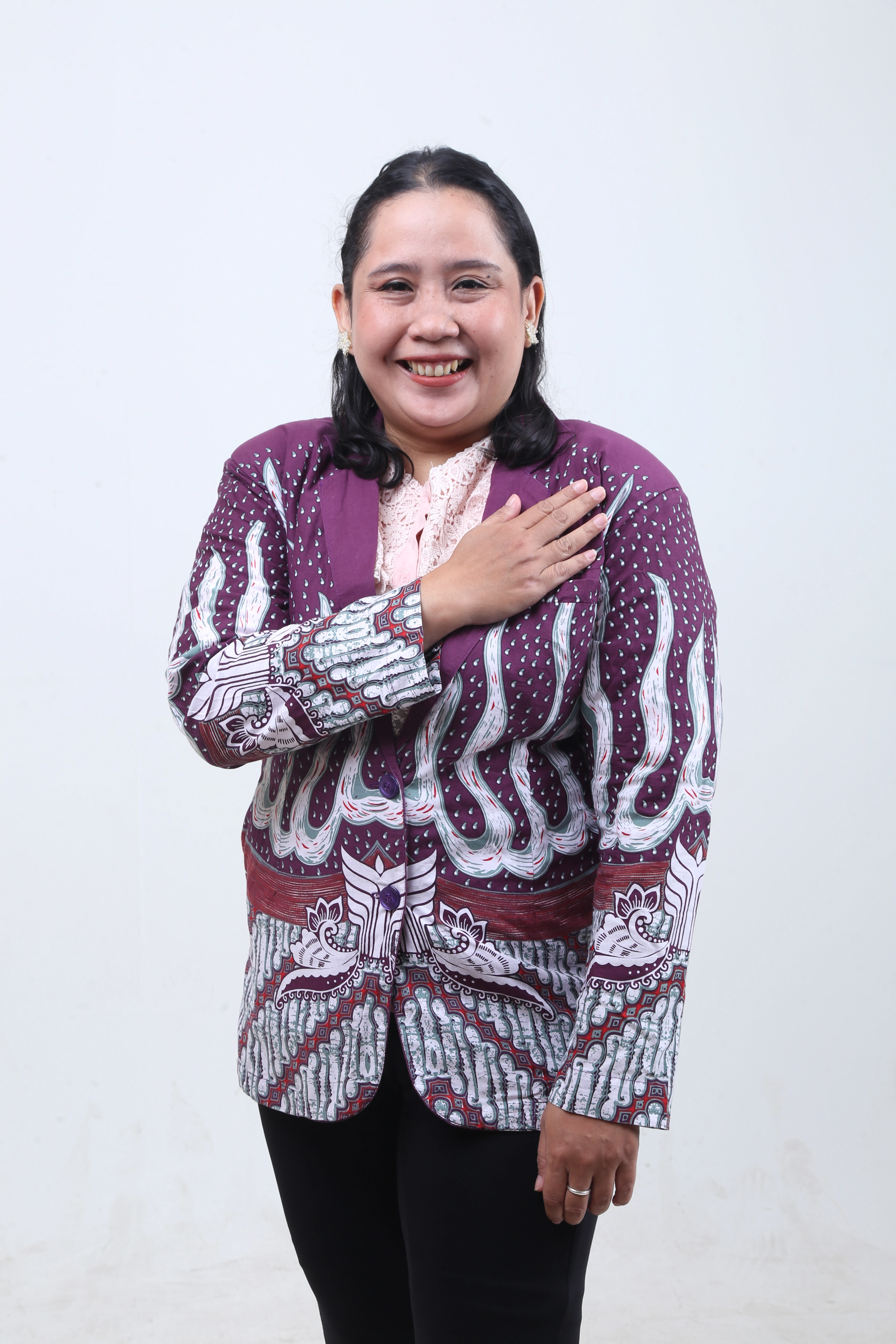 Tami Rahma Lestari, S.Pt., M.I.L.
